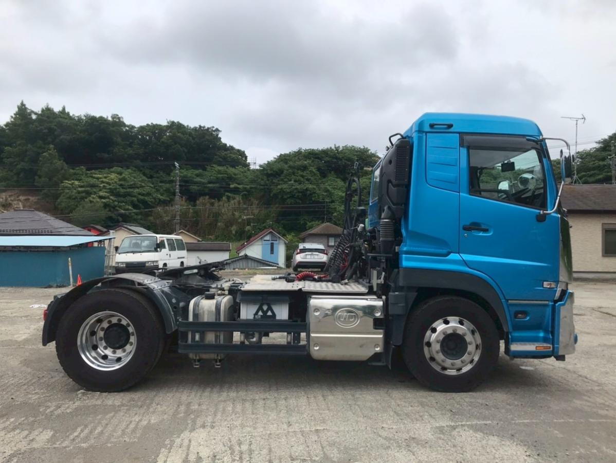 R5年式、クオン、油圧ポンプ付トラクタ、車検付 530馬力|中古トラックの販売・買取・査定のアイナビ