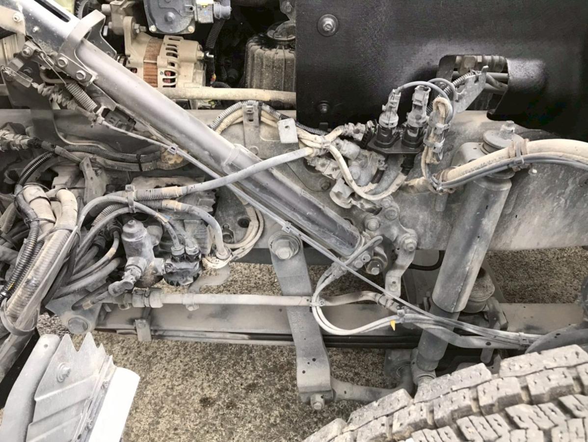 R5年式、クオン、油圧ポンプ付トラクタ、車検付 530馬力|中古トラックの販売・買取・査定のアイナビ