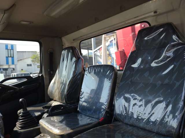 日野自動車レンジャー 4tユニック 4段クレーン ラジコン付|中古トラックの販売・買取・査定のアイナビ