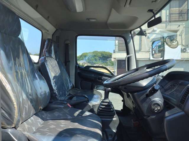 日野自動車レンジャー 4tユニック 4段クレーン ラジコン付|中古トラックの販売・買取・査定のアイナビ