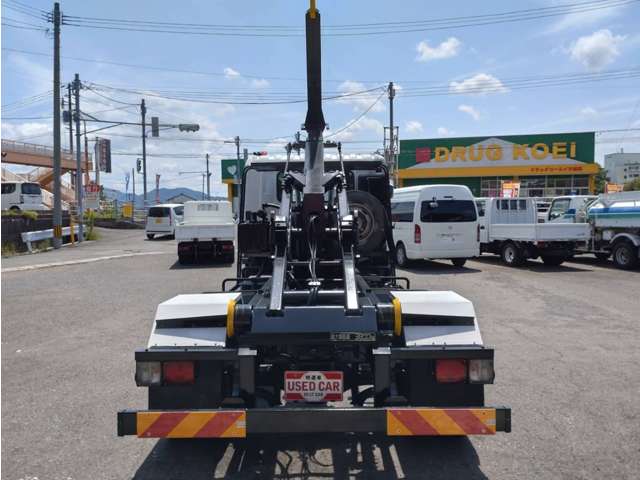 日野自動車レンジャー アームロール ハイブリッド車|中古トラックの販売・買取・査定のアイナビ