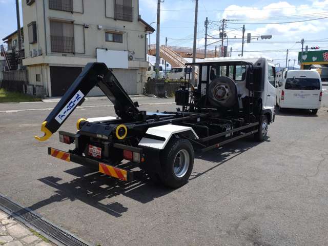 日野自動車レンジャー アームロール ハイブリッド車|中古トラックの販売・買取・査定のアイナビ