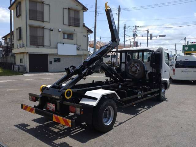 日野自動車レンジャー アームロール ハイブリッド車|中古トラックの販売・買取・査定のアイナビ