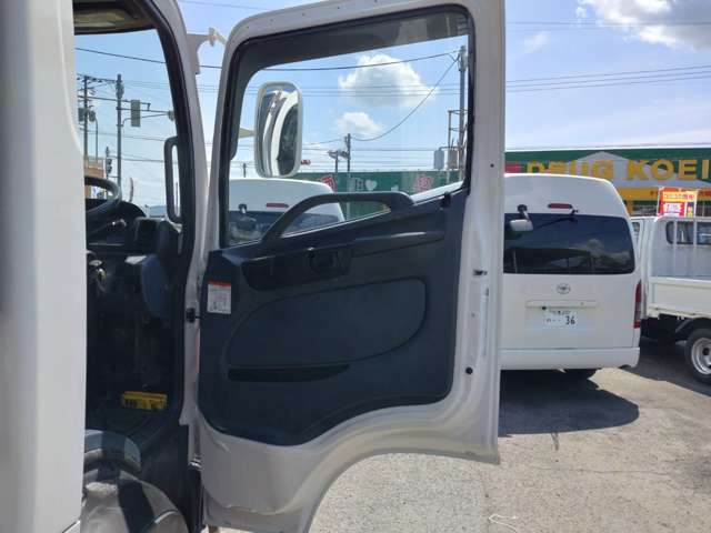 日野自動車レンジャー アームロール ハイブリッド車|中古トラックの販売・買取・査定のアイナビ