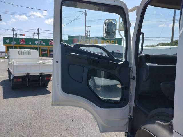 日野自動車レンジャー アームロール ハイブリッド車|中古トラックの販売・買取・査定のアイナビ