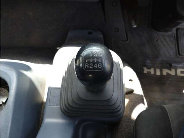 日野自動車レンジャー アームロール ハイブリッド車|中古トラックの販売・買取・査定のアイナビ