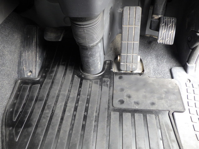 日産UD2PG-CD5CA アコーディオンホロ10t超|中古トラックの販売・買取・査定のアイナビ