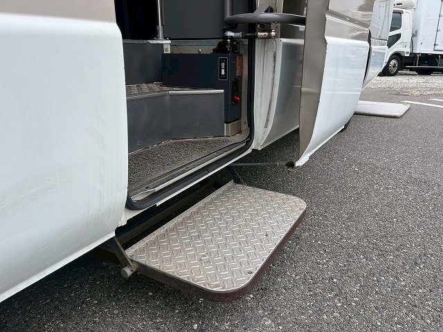 総輪エアサス★観光仕様★定員29人★自動扉★自動ステップ|中古トラックの販売・買取・査定のアイナビ