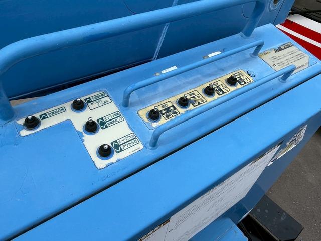 三菱ふそうキャンター高所作業車|中古トラックの販売・買取・査定のアイナビ