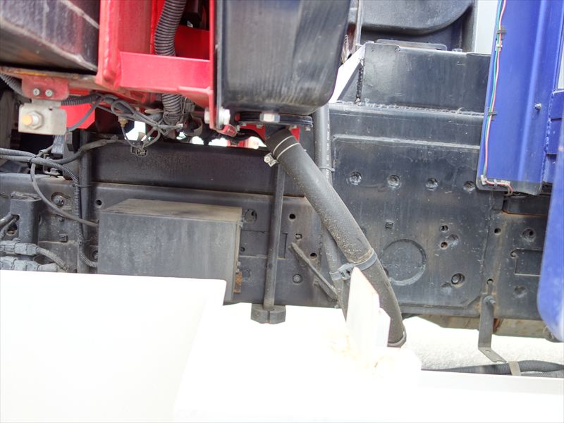 増tセルフクレーン 3段ラジコン ウインチ 中型免許対応|中古トラックの販売・買取・査定のアイナビ