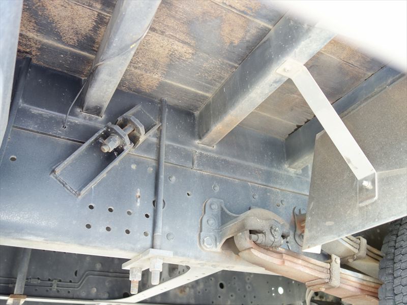 増tセルフクレーン 3段ラジコン ウインチ 中型免許対応|中古トラックの販売・買取・査定のアイナビ