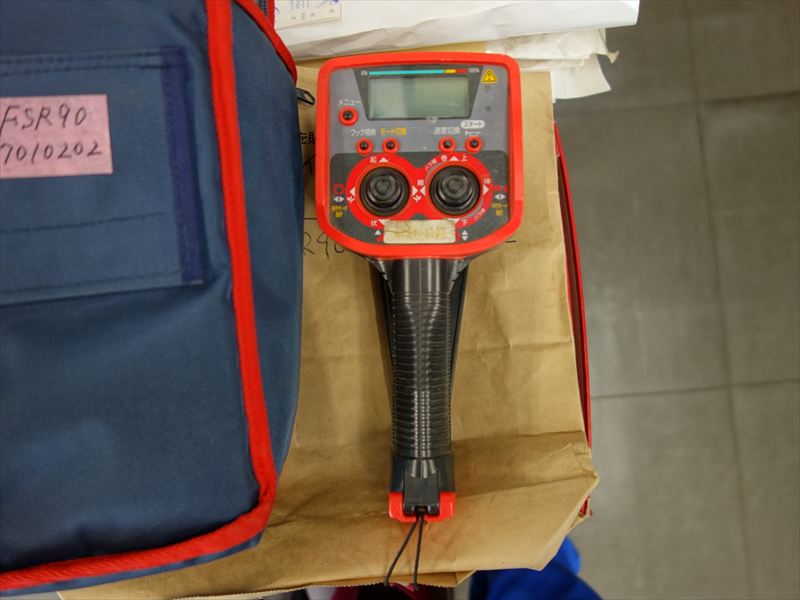 増tセルフクレーン 3段ラジコン ウインチ 中型免許対応|中古トラックの販売・買取・査定のアイナビ