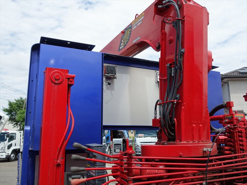 増tセルフクレーン 3段ラジコン ウインチ 中型免許対応|中古トラックの販売・買取・査定のアイナビ