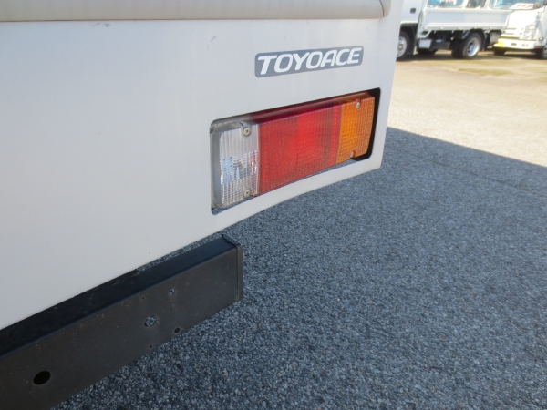 トヨタトヨエースワイドロングドライバン|中古トラックの販売・買取・査定のアイナビ