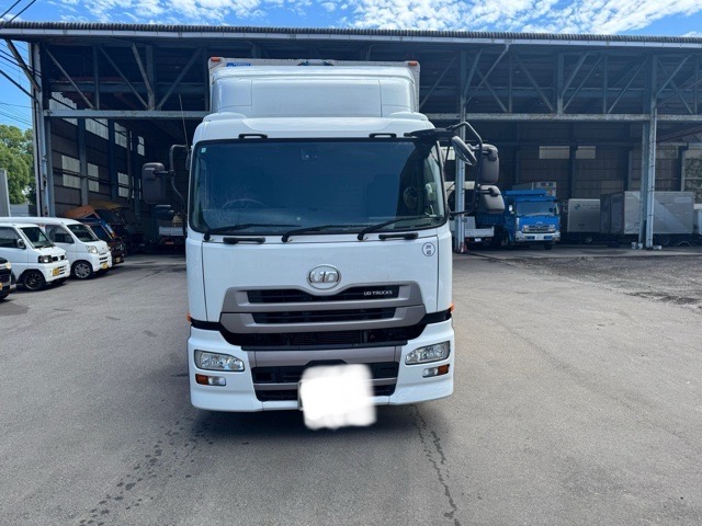 H28クオン AT 4軸低床13.5t Rエアサス フルハーフ|中古トラックの販売・買取・査定のアイナビ