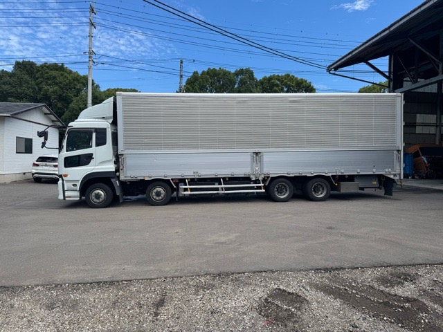 H28クオン AT 4軸低床13.5t Rエアサス フルハーフ|中古トラックの販売・買取・査定のアイナビ