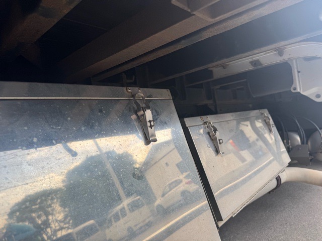 H28検付Sグレートアルミブロック床鉄板7MT Rエアサス|中古トラックの販売・買取・査定のアイナビ