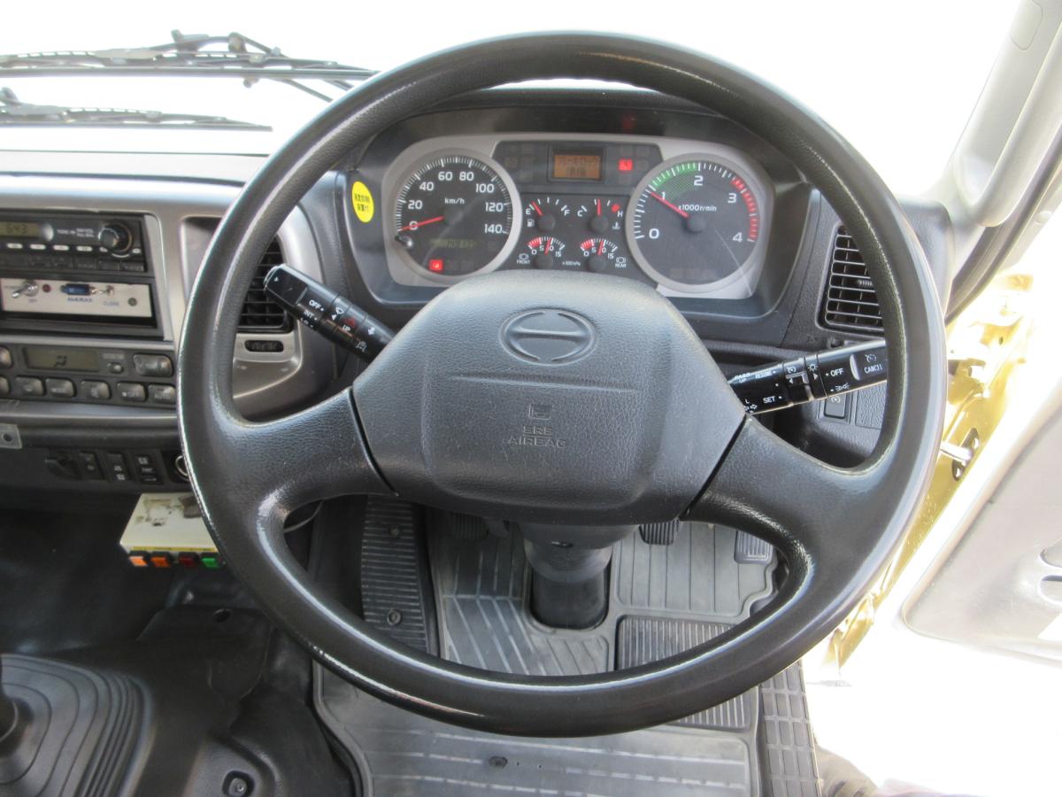 レンジャー 積載11トン コンクリートミキサー車 カヤバ!!|中古トラックの販売・買取・査定のアイナビ