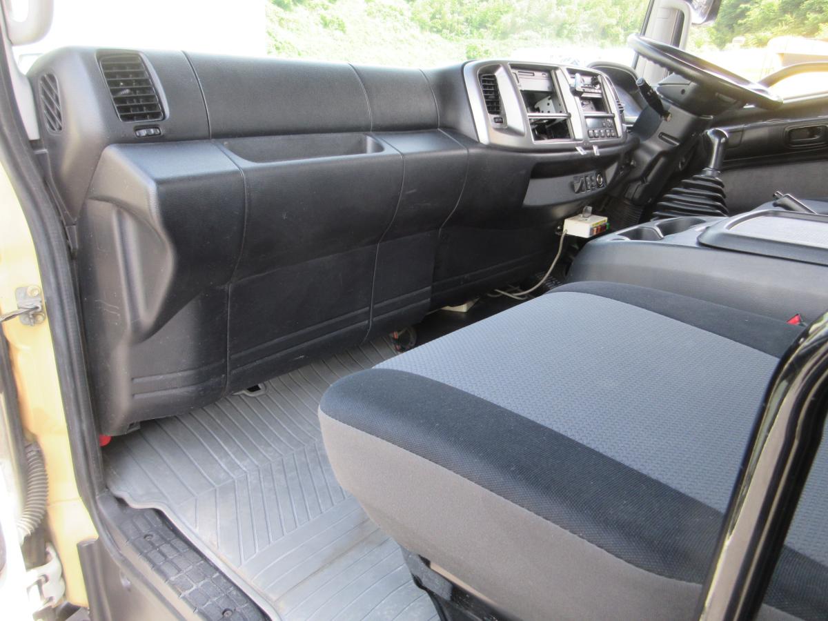 レンジャー 積載11トン コンクリートミキサー車 カヤバ!!|中古トラックの販売・買取・査定のアイナビ