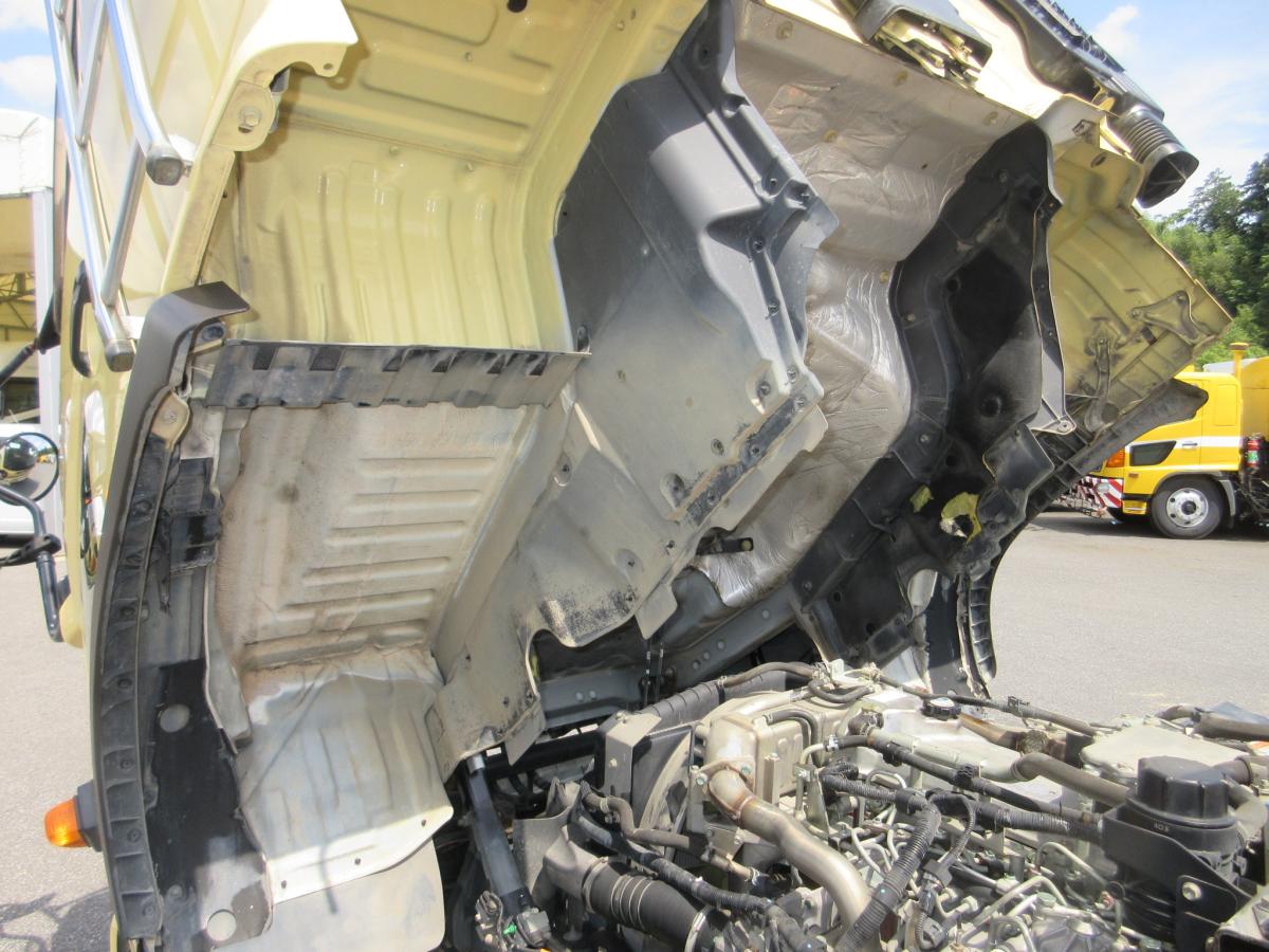 レンジャー 積載11トン コンクリートミキサー車 カヤバ!!|中古トラックの販売・買取・査定のアイナビ