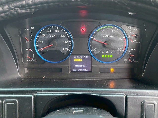 トラクターヘッドハイルーフ後輪エアサス10t45t牽引|中古トラックの販売・買取・査定のアイナビ