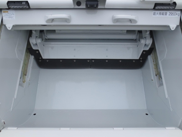 三菱キャンタープレスパッカー|中古トラックの販売・買取・査定のアイナビ