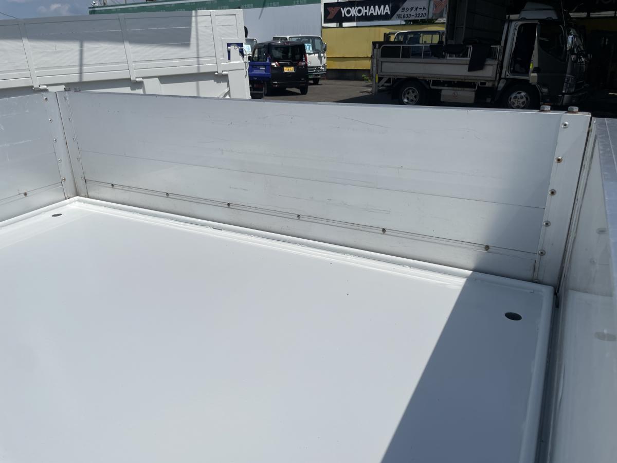 R1キャンター 2t平ボディ アルミブロック|中古トラックの販売・買取・査定のアイナビ