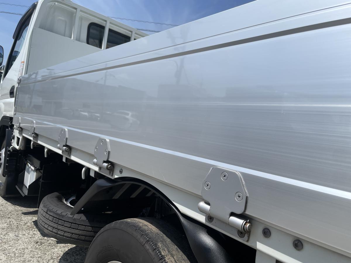 R1キャンター 2t平ボディ アルミブロック|中古トラックの販売・買取・査定のアイナビ