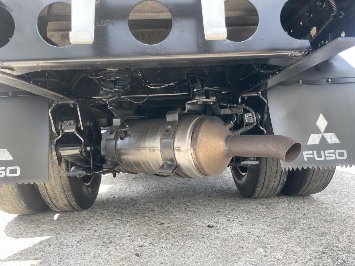 R1キャンター 2t平ボディ アルミブロック|中古トラックの販売・買取・査定のアイナビ