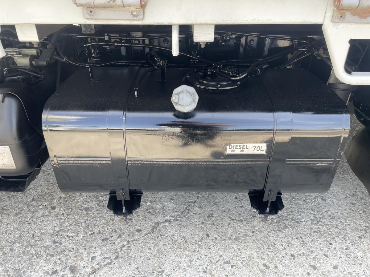 R1キャンター 2t平ボディ アルミブロック|中古トラックの販売・買取・査定のアイナビ