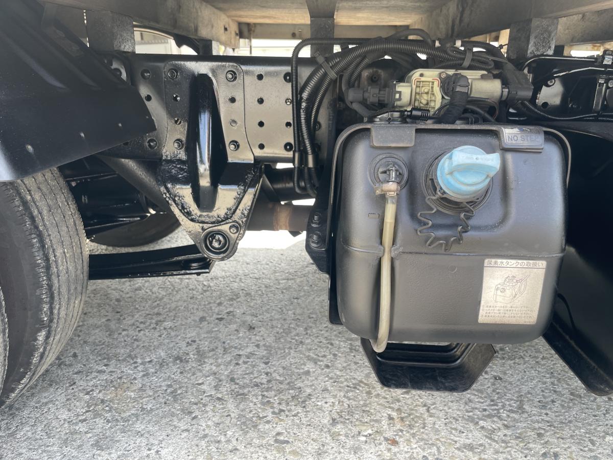 R1キャンター 2t平ボディ アルミブロック|中古トラックの販売・買取・査定のアイナビ