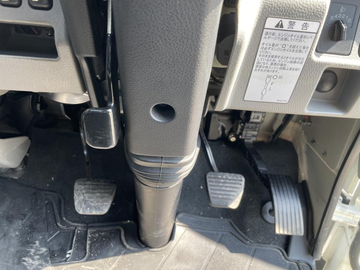 R1キャンター 2t平ボディ アルミブロック|中古トラックの販売・買取・査定のアイナビ