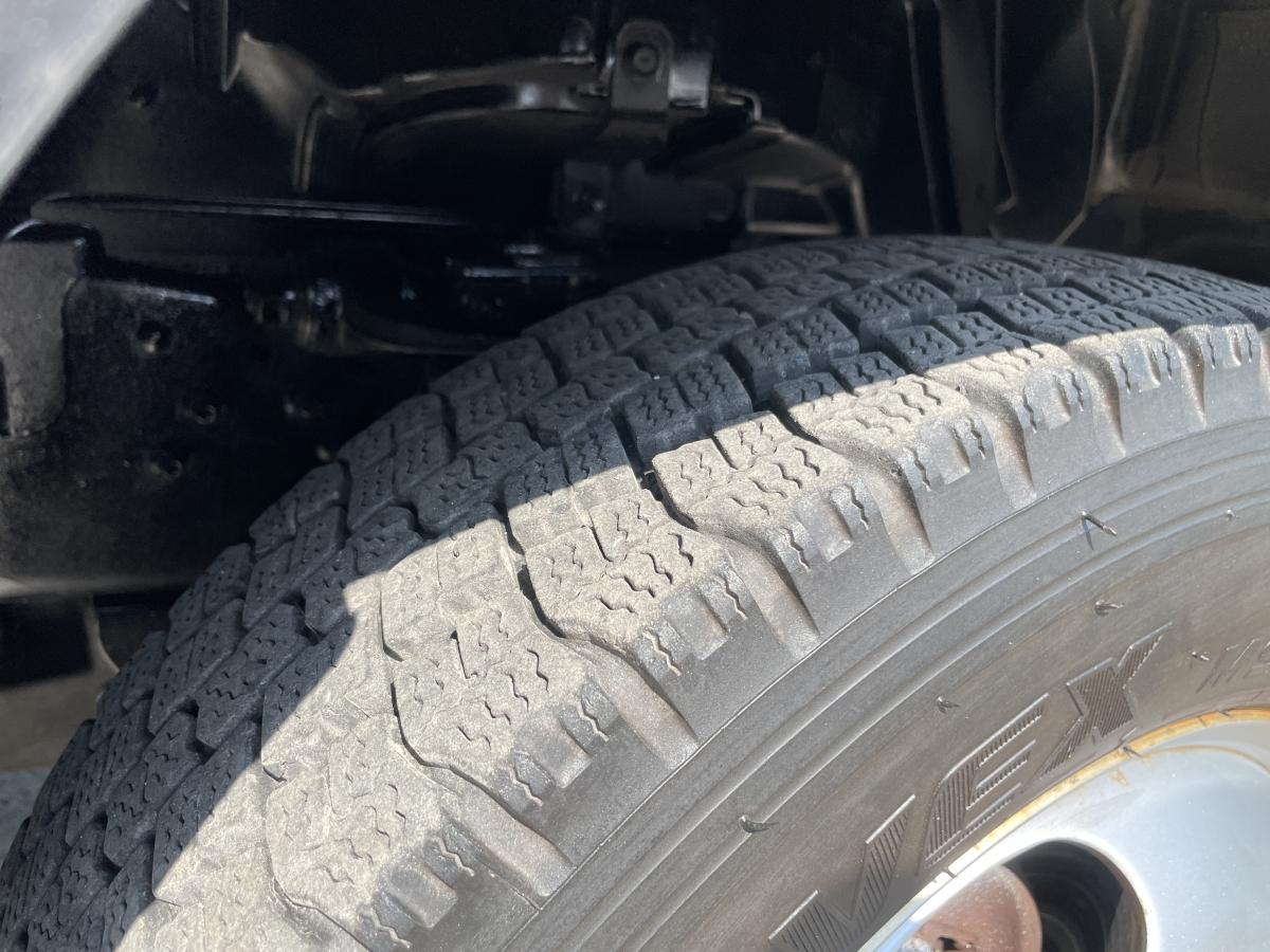 R1キャンター 2t平ボディ アルミブロック|中古トラックの販売・買取・査定のアイナビ