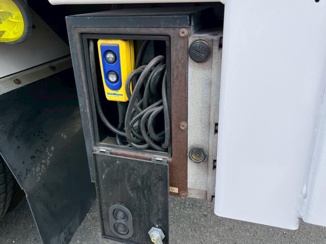 トヨタ ダイナ アルミバン|中古トラックの販売・買取・査定のアイナビ