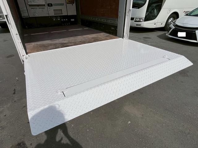 トヨタ ダイナ アルミバン|中古トラックの販売・買取・査定のアイナビ