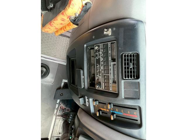 日野メルファバス|中古トラックの販売・買取・査定のアイナビ