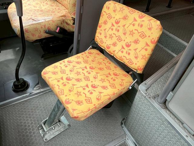 日野メルファバス|中古トラックの販売・買取・査定のアイナビ