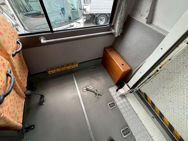 日野メルファバス|中古トラックの販売・買取・査定のアイナビ