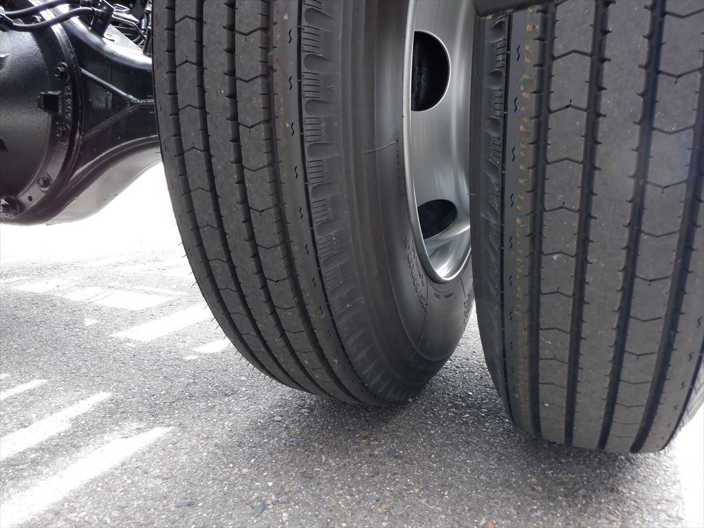 R6 フォワード アームロール|中古トラックの販売・買取・査定のアイナビ