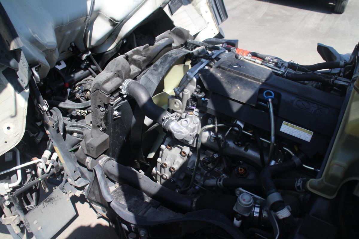 R1 キャンタ- 2トン 平ボディー オートマ 電動ミラ―|中古トラックの販売・買取・査定のアイナビ