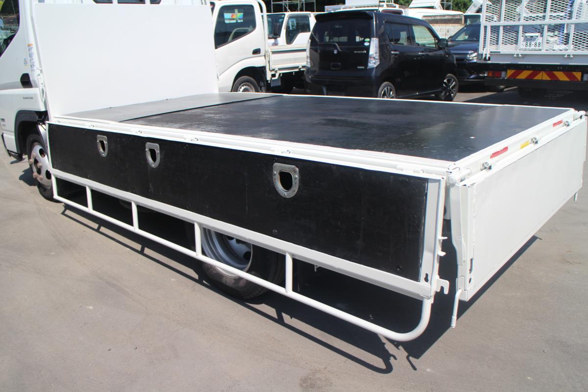 R1 キャンタ- 2トン 平ボディー オートマ 電動ミラ―|中古トラックの販売・買取・査定のアイナビ