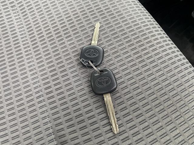 トヨタ 平ボディ|中古トラックの販売・買取・査定のアイナビ