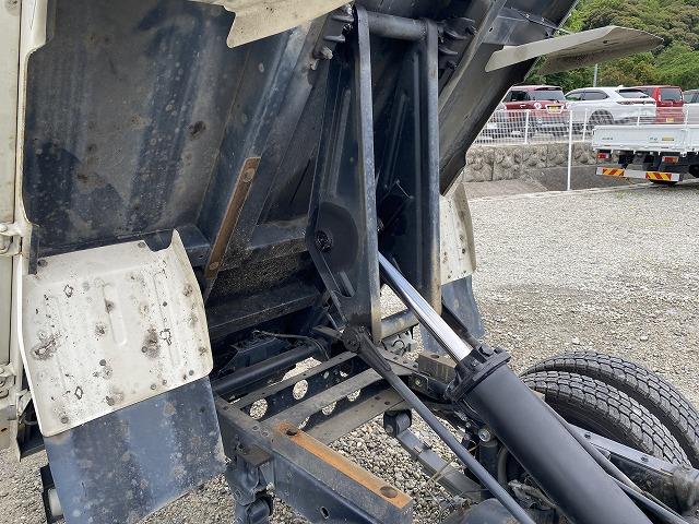 日野 ダンプ デュトロ|中古トラックの販売・買取・査定のアイナビ