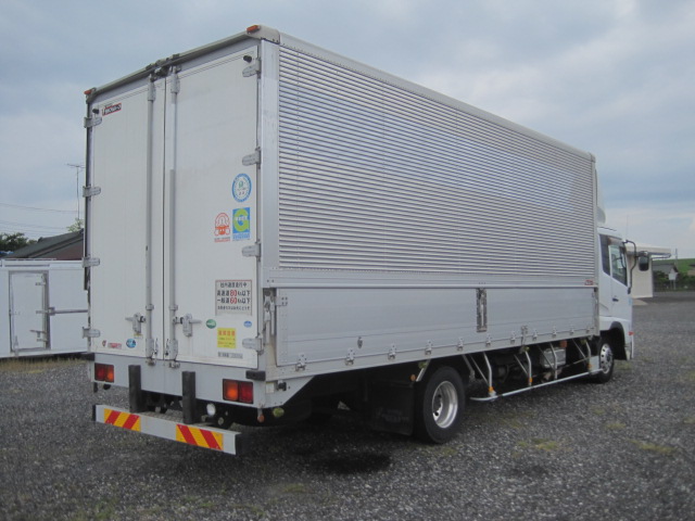 フルワイドエアサス寝台付アルミホイール付|中古トラックの販売・買取・査定のアイナビ