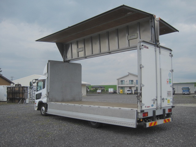 フルワイドエアサス寝台付アルミホイール付|中古トラックの販売・買取・査定のアイナビ