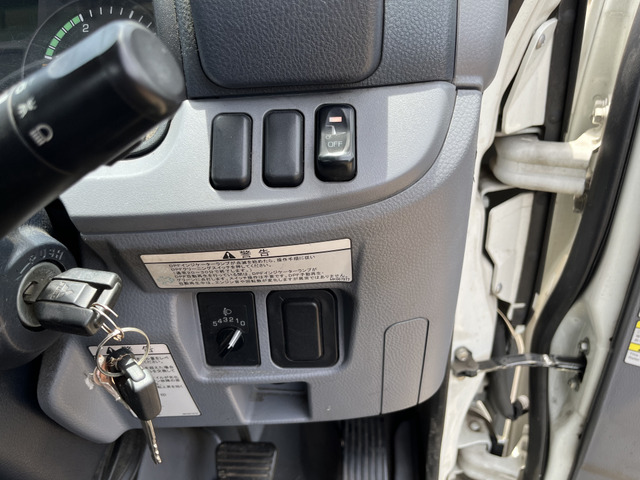 【垂直PG付×AT車×平ボディ】三菱ふそう/キャンター|中古トラックの販売・買取・査定のアイナビ