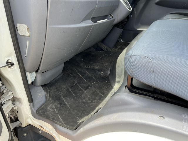 【垂直PG付×AT車×平ボディ】三菱ふそう/キャンター|中古トラックの販売・買取・査定のアイナビ