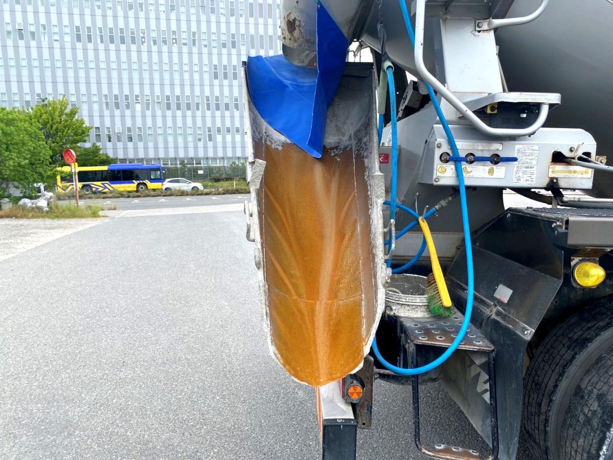 平成27年いすゞギガ生コンミキサー車カヤバM44QKG-CXZ77AT|中古トラックの販売・買取・査定のアイナビ