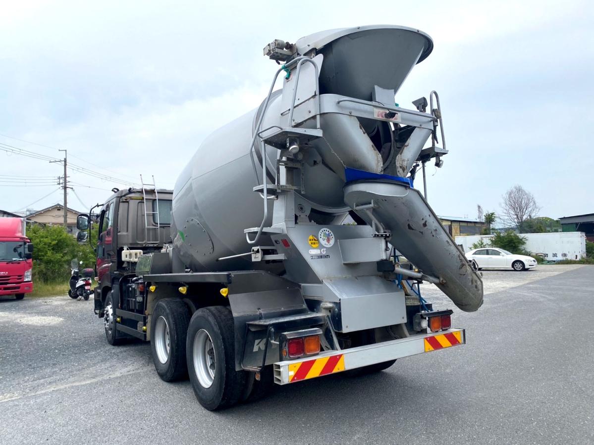 平成27年いすゞギガ生コンミキサー車カヤバM44QKG-CXZ77AT|中古トラックの販売・買取・査定のアイナビ