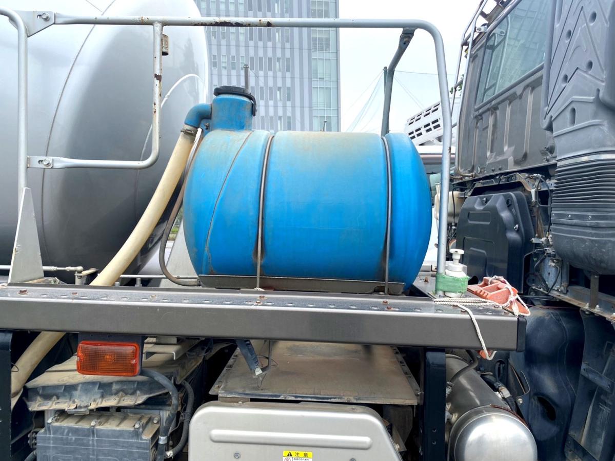 平成27年いすゞギガ生コンミキサー車カヤバM44QKG-CXZ77AT|中古トラックの販売・買取・査定のアイナビ